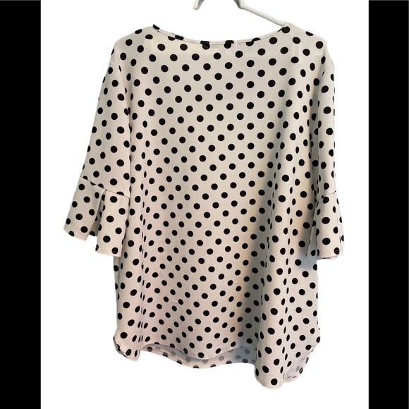 Green Envelope polkadot top size 2X - Picture 2 of 8